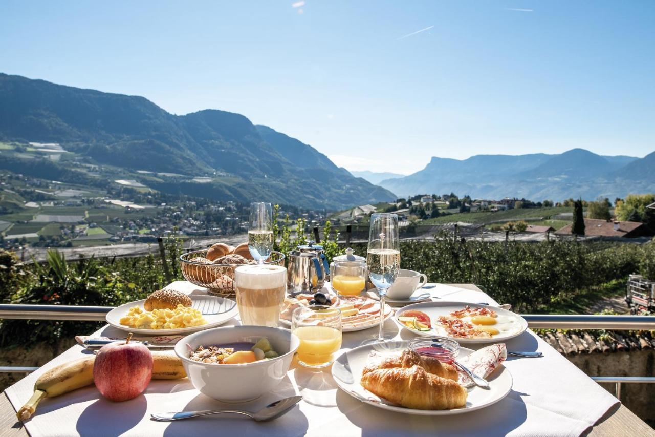 Hotel Landsitz Stroblhof Tirolo Esterno foto